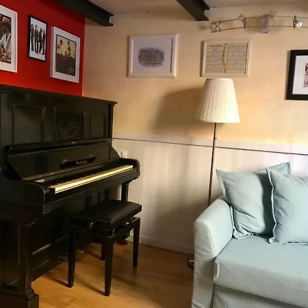 The Pianist S House In The Heart Of Bologna Apartamento Exterior foto